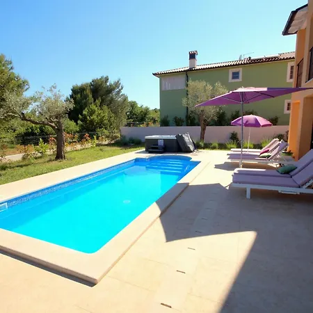 Lovely With Pool, Wellness And Fenced Garden *