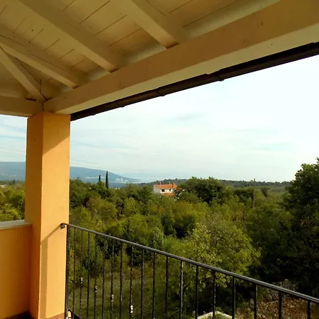 Lovely With Pool, Wellness And Fenced Garden Rakalj